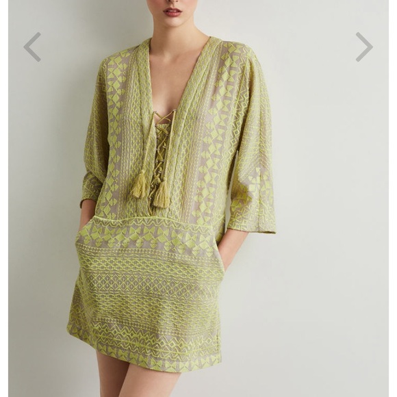 BCBGMaxAzria Dresses & Skirts - 🎉 HP ❤️XXS BCBG lace up dress - like NEW! ❤️